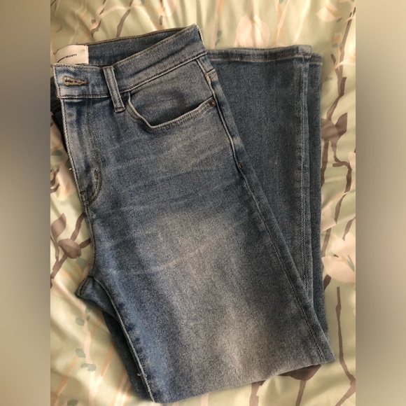 Current Elliott Cropped Jeans - Picture 11 of 13